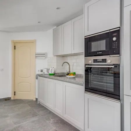 Global Fuente Aloha - By Global Holidays 16730 Holiday home